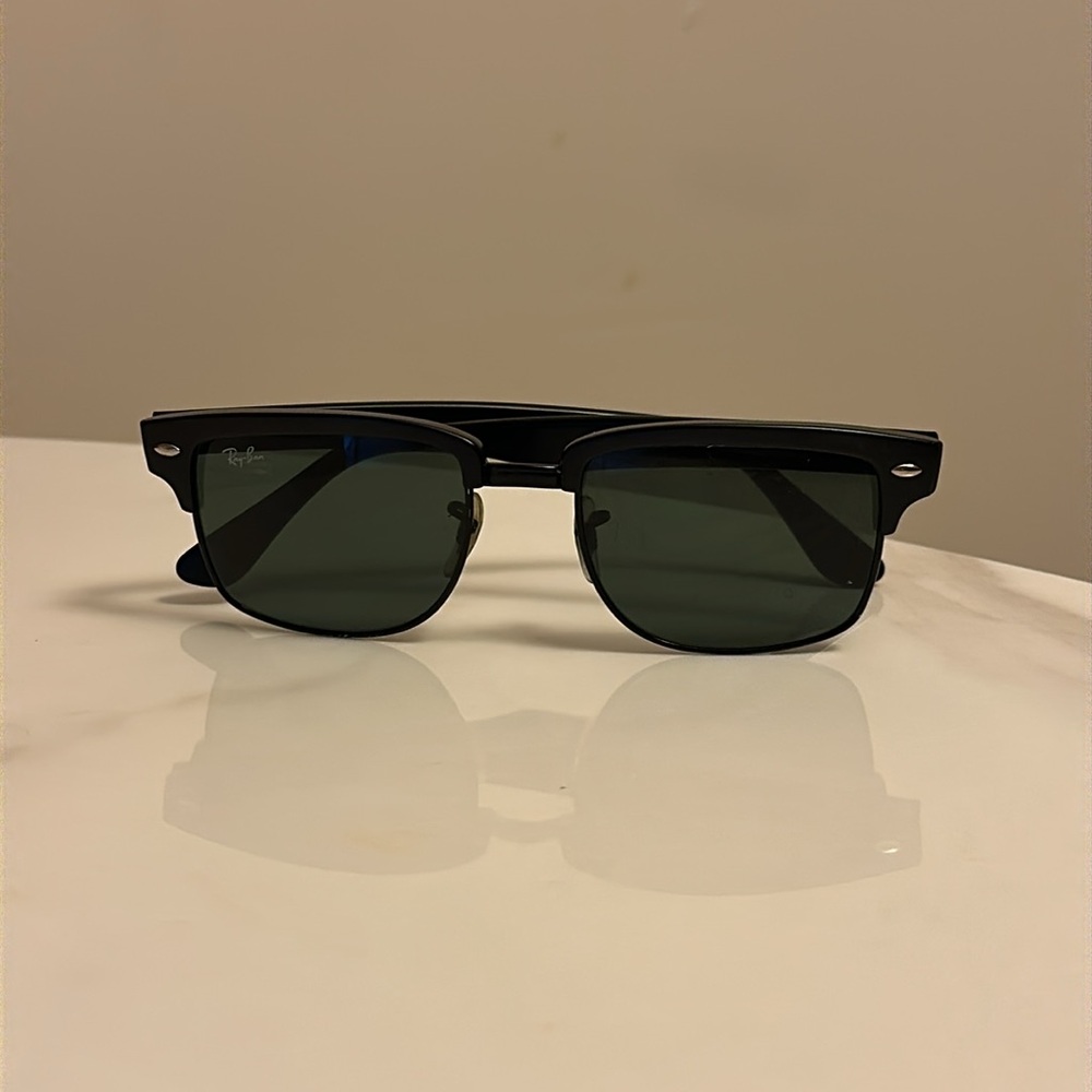 Ray-Ban RB4190 - Black